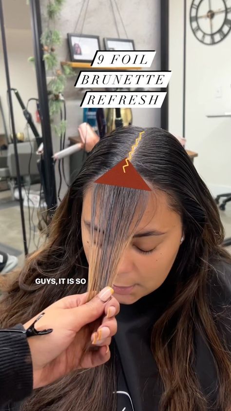 The 9 foil refresh. I used @schwarzkopfusa blondme lightener 20 vol processed 30 min lift to level 7/8 Used Igora Vibrance to tone Melt… | Instagram 12 Foil Highlights Hair, 15 Foil Highlights Placement, 20 Foils Highlights, 6 Foil Highlights, Brunette Color Formulas, 10 Foils Highlights, How To Highlight Your Hair, 10 Foils Highlights Placement, Mini Foil Highlights