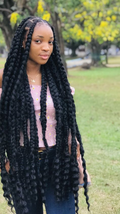 Knotless Braids With Brazilian Wool, Twists With Brazilian Wool, Brazilian Wool Hairstyles Braids, Brazilian Wool Box Braids, Big Braids With Brazilian Wool, Jumbo Not Less Braids, Voluminous Braids Black Women, Jumbo Twist With Brazilian Wool, Faux Locs With Brazilian Wool