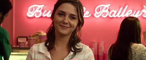 Addison Timlin- Odd Thomas Odd Thomas Movie, Odd Thomas, Facial Aesthetic, Addison Timlin, Google Co, Causual Outfits, Fifty Shades Of Grey, American Beauty, Pretty Faces