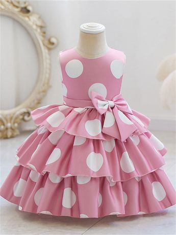 Girls Birthday Dresses, Princess Flower Girl Dresses, Kids Dress Patterns, Birthday Girl Dress, Kids Fashion Dress, Cheap Dresses Online, Baby Frocks Designs, Princess Dresses, Dresses Dresses