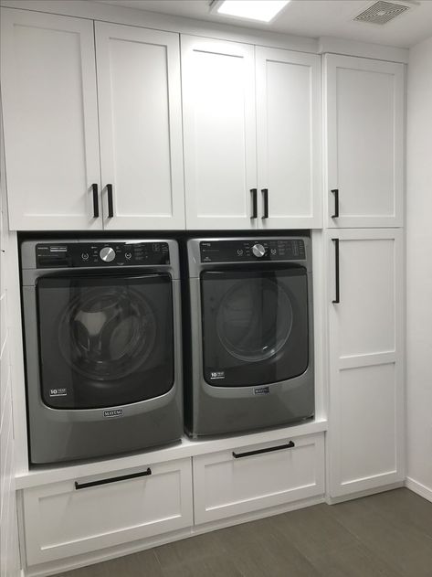 #diy #laundryroomideas #laundryroom Pedestal Laundry Room Ideas, Washer And Dryer On Pedestal, Washer And Dryer In Bedroom, Lg Washtower Laundry Room Ideas, Laundry Room Built In Cabinets, Laundry Pedestal Ideas, Pedestal Laundry, Laundry Room In Master Closet, Minimal Laundry Room