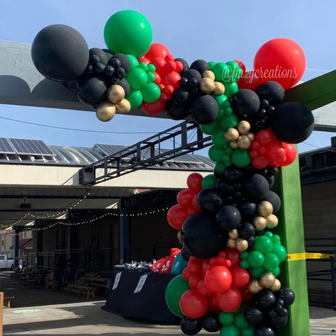 Juneteenth Table Decoration Ideas, Juneteenth Party Decor Ideas, Juneteenth Balloon Garland, Juneteenth Party Ideas, Jamaican Party Decorations, Juneteenth Decoration Ideas, Valentine's Tree, Juneteenth Party, Jamaican Party