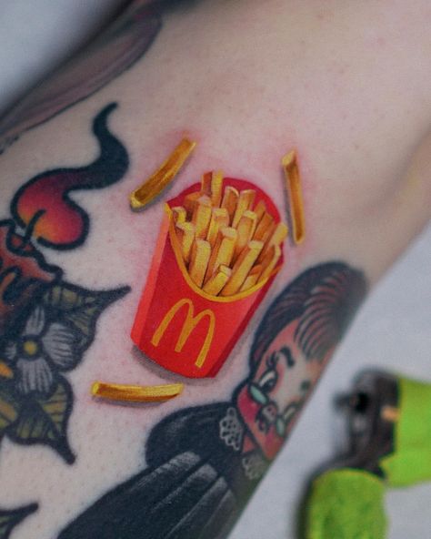 🍟 done with @fkirons @hushanesthetic @eternalink @electrumstencilproducts @fytcartridges @balm_tattoo @mcdonalds @fuckadvertisements… Tattoo Free, Food Tags, Detailed Tattoo, Full Sleeve Tattoo, Thigh Tattoos Women, Funny Tattoos, Free Tattoo, Small Tattoo Designs, Sleeve Tattoos For Women