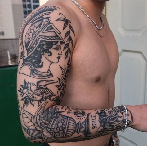 Traditional Tattoo Arm, Traditional Back Tattoo, American Traditional Sleeve, Traditional Tattoo Man, Pop Culture Tattoos, Traditional Heart Tattoos, Marine Tattoo, Tattoos 2024, Traditional Black Tattoo