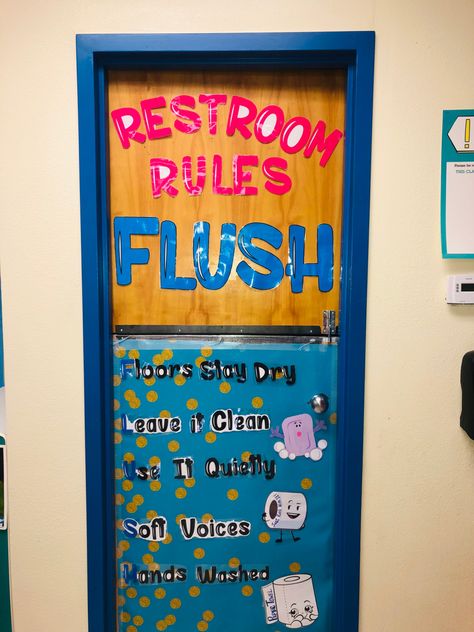 Blues Clues Classroom Theme, Bathroom Door Ideas, Preschool Classroom Themes, Preschool Classroom Setup, Blue Clues, Classroom Bathroom, Toilet Doors, Theme Bathroom, School Bathroom