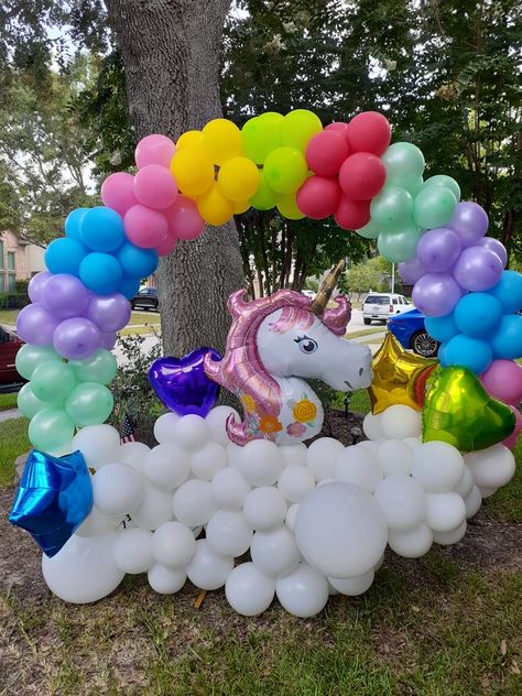 Balloon Unicorn circle arch Rainbow Balloons, Balloon Backdrop, Balloon Arch, Balloon Decorations, 3rd Birthday, Arch, Girl Birthday, Kids Birthday, Balloons