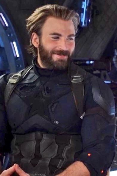 Steve Rogers As A Boyfriend, Chris Evans Casual, Steve Rogers Beard, Steve Rogers 40s, Female Steve Rogers, Steve Rogers Nomad, Steve Rogers Endgame, Nomad Steve Rogers, Young Chris Evans