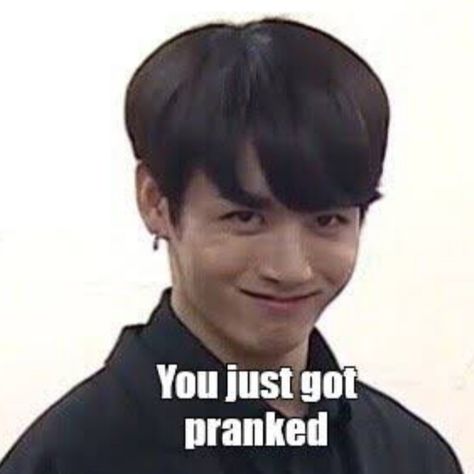 Jungkook Meme, Word Free, Meme Faces, Really Funny Memes, Kpop Memes, Future Husband, Reaction Pictures, Overwatch, Funny Images