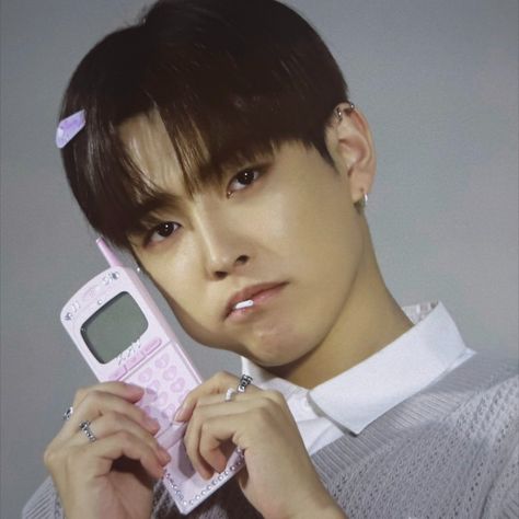 © hongj1998ng  — hongjoong icon Ateez Icons, Pretty Pink Princess, Why Do Men, Like I Love You, Hongjoong Ateez, Cute Icon, Someone Like Me, I Miss U, Kim Hongjoong