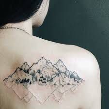 Cascade mountain range Tattoos On Back Shoulder, Moutain Tattoos, Tattoos On Back, Berg Tattoo, Mountain Range Tattoo, Tier Tattoo, Mountain Tattoo Design, Mountain Tattoo, Design Tattoo