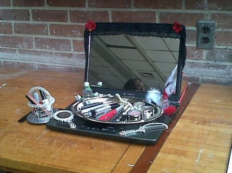 LOL, Old laptop= vanity. Old Laptop, Different Meaning, Something Else, Vanity, Laptop, Sculpture, Dressing Table