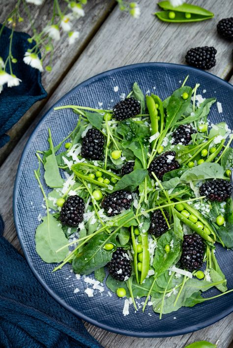 Effortless, yet elegant and nutritious, this Baby Kale and Blackberry Salad has just a few ingredients and requires no more than 3 minutes to prepare. Tender baby kale, juicy jumbo blackberries, crunchy sugar snap peas and nutty Grana Padano cheese create such a pleasant balance of sweet and savory. Easy enough to throw together but also seriously flavorful and pretty, this salad became my new fave! Blackberry Salad, Grana Padano Cheese, Baby Kale, Simple Salad, White Balsamic Vinegar, Sugar Snap Peas, Snap Peas, Sweet And Savory, Eating Raw