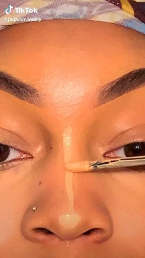 makeup How To Get Rid Of Eye Bags With Makeup, Make Up With Concealer Only, Frenchies Makeup Style, Frenchie Makeup Tutorial, Sza Singer Nose Contour Tutorial, Sza Singer Nose Contour, Nose Contouring Black Women, Vampy Makeup For Black Women, Makeup Looks Videos