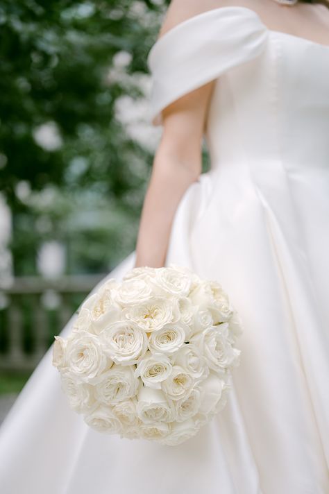 Timeless all white round rose bouquet. Round White Rose Bouquet, Classic White Rose Bouquet, Round Rose Bouquet, White Rose Bridal Bouquet, Blush Weddings, Bouquets Ideas, White Rose Wedding Bouquet, White Rose Bouquet, Round Bouquet