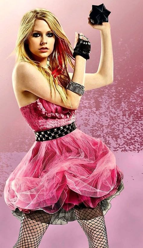 Avril Lavigne 💕 Avril Lavigne Outfits, Music Video Outfits, Avril Levigne, Avril Lavingne, Avril Lavigne Photos, Avril Lavigne Style, Punk Rock Princess, Rock Princess, Women Of Rock