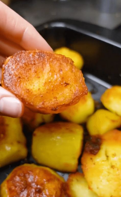 Roasties Recipe, Xmas Dinner, Ultimate Christmas, How To Cook Potatoes, Side Recipes, Roasted Potatoes, Fancy Pants, Food Decoration, Gluten Free Dairy Free