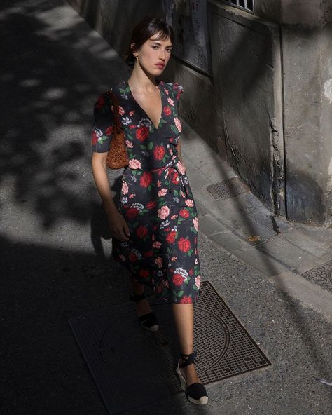 Damas Style, Streetwear Fashion Show, Jeanne Damas Style, Rouje Paris, Long Dress Patterns, Lea Seydoux, Vogue France, Dress Vacation, Jeanne Damas