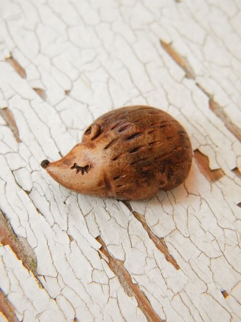 Sleeping Hedgehog, Eco Christmas Decorations, Avocado Carving, Wooden Hedgehog, Painted Forest, Avocado Pit, Avocado Art, Wood Jewelery, Woodland Critters