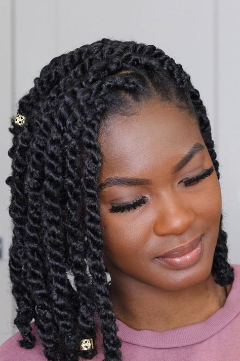 Senegalese Twists Single Twist Hairstyles, Shoulder Length Twists For Black Women, Small Senegalese Twist With Curls, Mid Back Length Senegalese Twists, Ways To Style Senegalese Twist, Short Senegalese Twist, Senegalese Twist Shoulder Length, Havana Twists, Extra Small Senegalese Twist