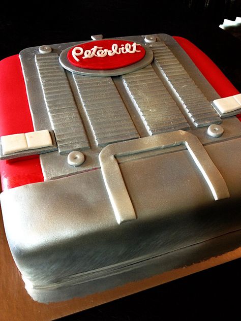 Peterbilt Truck Cake Peterbilt Birthday Cake, Big Truck Cake, Peterbilt Cake, Semi Truck Birthday Party, Tonka Truck Cake, Truck Cake Ideas, Semi Truck Cakes, Peterbilt Truck, Truck Birthday Cakes