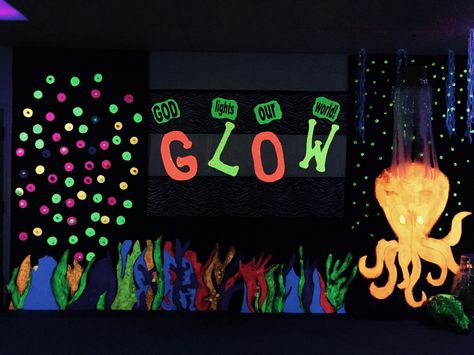 Glow With God Trunk Or Treat, Glow Trunk Or Treat, Glow Trunk Or Treat Ideas, Trunk Or Treat Ideas, Vbs Crafts, Treat Ideas, Trunk Or Treat, Fall Festival, Our World