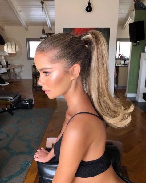 Bridesmaid Hair Straight, Glam Hairstyles, Wedding Ponytail Hairstyles, Bridesmaids Hairstyles, Elegant Ponytail, High Ponytail Hairstyles, Long Shiny Hair, Glam Dress, Wedding Hair Up