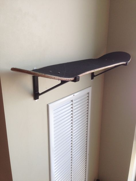 Skateboard Deck Shelf by rschaefer147. Skateboard Shelf, Skateboard Shelves, Skateboard Room, Skateboard Furniture, Skateboard Decor, Skateboard Design, Skateboard Decks, Kids' Room, My New Room