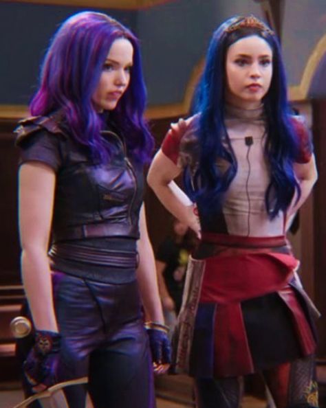 Evie Dress Descendants, Descendants Evie Outfits, Evie Descendants Outfit, Evie Descendants Costume, Descendants Inspired Outfits, Evie From Descendants, Descendants 3 Evie, Descendants Outfits, Evie Costume