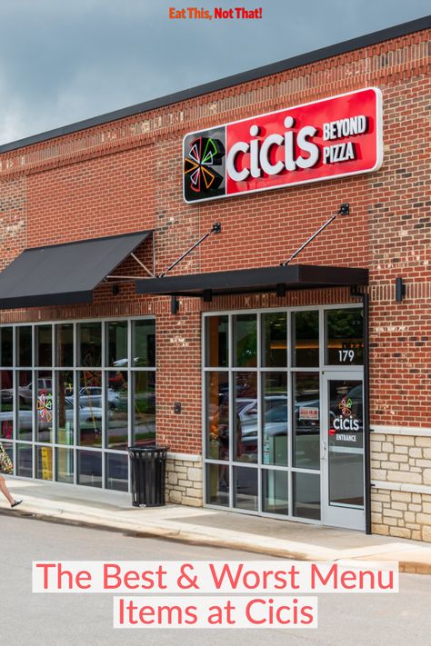 We had a registered dietitian share which are the meals you should and shouldn't eat at Cicis. #cicis #cicispizza #menupicks Alfredo Sauce Pasta Recipes, Main Haircut, Cicis Pizza, Bbq Chicken Flatbread, Pizza Pasta Recipe, Beef Pizza, Cheese Crust Pizza, Fast Dessert Recipes, Pasta With Alfredo Sauce