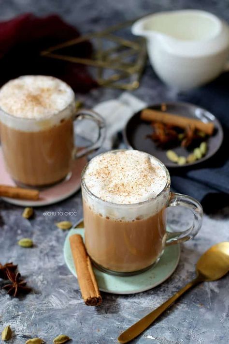 Black Tea With Milk, Starbucks Chai Tea, Chai Latte Starbucks, Starbucks Chai, Chai Tea Latte Starbucks, Tea With Milk, Spicy Tea, Cold Drinks Recipes, Hot Winter Drinks