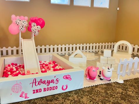 Pink rodeo & ball pit fun !! #pinkrodeobirthday #2ndrodeobirthday #rodeoballpit#ballpitconroe#ballpitthewoodlands - #softplayconroe - #softplaythewoodlands - #softplaymontgomery - #softplaywillis - #softplayspring - #softplaytomball - #partyplanning - #toddlerfun - #kidsparties - #momlife - #ConroeTX - #TheWoodlandsTX - #MagnoliaTX - #SpringTX - #partyrentals **Key Words:** - Kids’ birthday parties - Moms - Party planners - Pregnant moms - Conroe - The Woodlands - Magnolia - Spring - Soft ... Ball Pit Birthday Party, Ball Pit Fun, Kids Party Rentals, Rodeo Birthday, Mom Party, Party Planners, Baby Mat, Soft Play, Birthday Themes