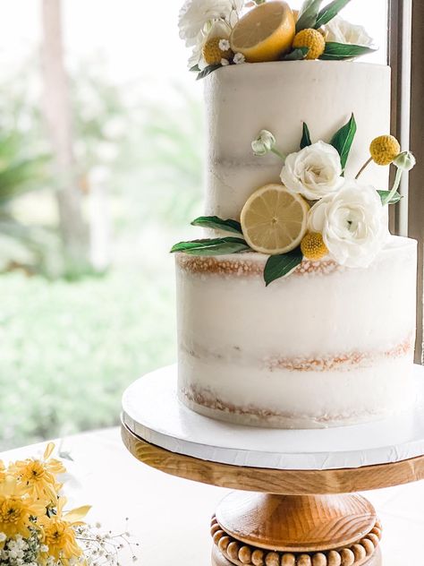 Lemon Cake Bridal, Lemon Cake Italian, Lemon Themed Wedding Cake, Lemon Olive Oil Wedding Cake, 2 Tier Lemon Cake, Italian Wedding Lemon Decor, Two Tier Lemon Wedding Cake, Wedding Cakes Italian Style, Lemon Shower Cake