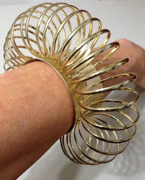 Avant Garde Circle Cuff Bracelet Massive Oversized Chunky Gold Fashion Statement Armor Tribal Circle Rings, Gold Armor, Statement Cuff Bracelet, Tie Necklace, Gold Bracelet Cuff, Circle Ring, Deco Jewelry, Statement Bracelet, Gold Fashion