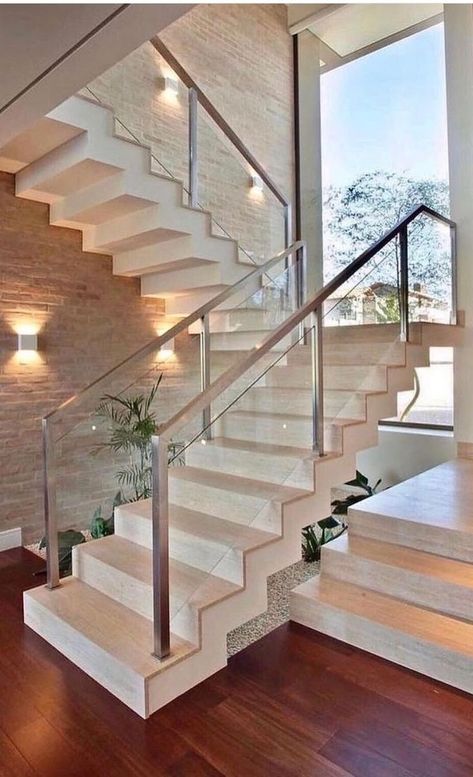 درج السلم, Staircase Interior Design, Modern Stair Railing, Staircase Design Modern, Glass Railings, Staircase Railing Design, Stairs Design Interior, Glass Stairs, Stair Railing Design