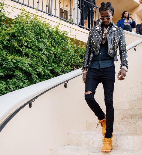 Young Thug Instagram, Young Thug Fashion, Thug Fashion, Black Men Fashion Urban, Thug Style, Rapper Style, Jada Pinkett, Studded Leather Jacket, Twin Outfits