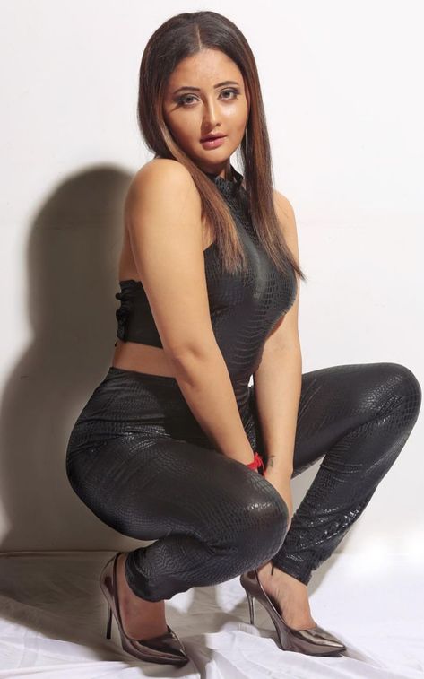 Rashmi Desai Hot, Rashmi Desai, To Good To Be True, Rashami Desai, General Knowledge Questions, Ssc Cgl, Stylish Actresses, Upsc Ias, Gk In Hindi