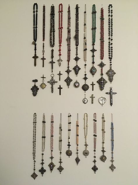 Collection of rosaries from 1600s to 1800s. Gold Cross Rosary In Spiritual Style, Dark Rosary Aesthetic, Spiritual Altar Ideas, Rosary Collection, Antique Cross Rosary As Gift, Rosary Ideas, Diy Rosary, Gothic Rosary Necklace, Grunge Rosary Necklace