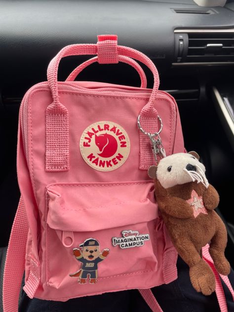 Kanken backpack back to school ideas decor decoration inspo college cute sailor moon pretty charm, sling, purse, bag, otter, keychain, aesthetic, Sanrio, sonny angel, hello kitty, pink, kanken mini, kanken sling bag, what’s in my bag, glossier,  soft, coquette, Lana del rey, girly Kanken Sling Bag, Sling Bag Aesthetic, Bags Charms, Kanken Sling, Mochila Jansport, Stationary Bag, Pretty Tote Bags, Travel Bag Essentials, Handbag Essentials