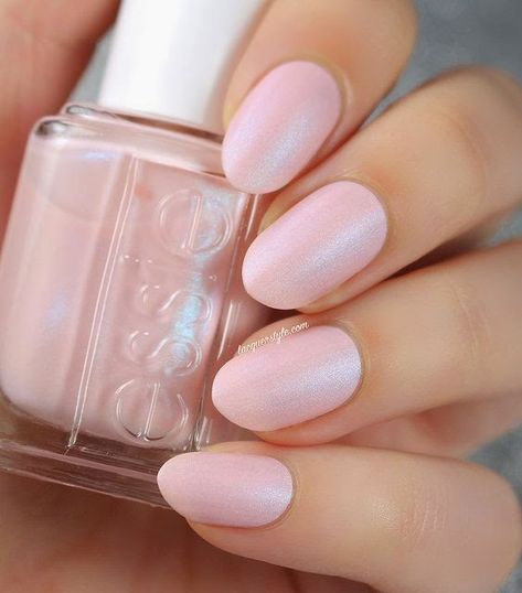 Light Pink Shimmer Manicure for a Bride Pale Pink Nails, Matte Pink Nails, Pastel Nail Polish, Light Pink Nails, Manicure Gel, Pink Nail Polish, Essie Nail Polish, Essie Nail, Pink Nail