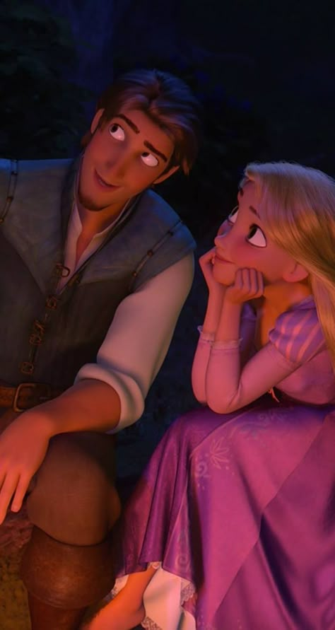 Rupanzel Tangled Wallpaper, Flynn Rider And Rapunzel, Rapunzel Wedding, Old Disney Movies, Tangled Wallpaper, Rapunzel And Flynn, Disney Characters Wallpaper, Rapunzel And Eugene, Twilight Photos