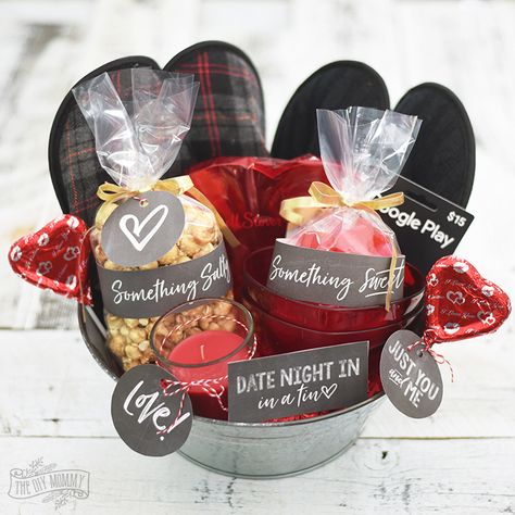 Valentine's Day Date Night In Gift Basket Idea (+ 24 More V-Day DIY Ideas!) | The DIY Mommy Date Night In Gift Basket, Night In Gift Basket, Date Night Gift Basket, Diy Valentine's Gift Baskets, Boyfriend Basket, Making A Gift Basket, Homemade Gift Baskets, Valentines Day Baskets, Date Night Gifts