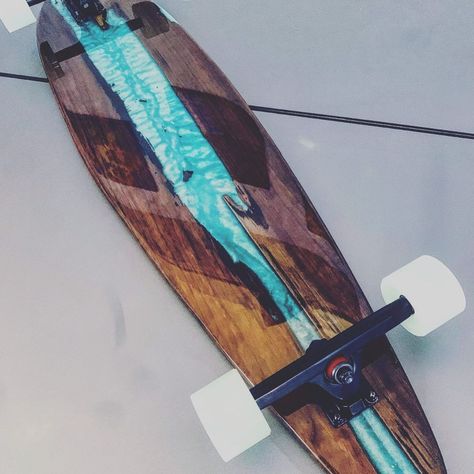 Epoxy Countertops, Board Skateboard, Longboard Design, Epoxy Countertop, Surfboard Design, Diy Epoxy, Balance Board, 17th Birthday, Skateboard Decks