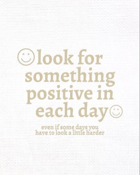 Hope everyone is having a great Monday so far and a good start to the week! Just a reminder for this week,each day might not be a good day or go as expected but try to find something positive in each day!! 🫶🏼🤎 . . #positivity #motivation #newweek #newgoals #newachievements #eachdayisablessing #eachdayisanewday #quoteoftheday #hismerciesareneweverymorning #jesuslovesyou #godisgood #reminderoftheday #motivationalcontent #seethegoodineverything #shoploved99 Motivation Quotes Business, Mood Coffee, Business Motivation Quotes, Coffee Vibes, Have A Great Monday, Something Positive, Motivational Quotes Success, Positivity Motivation, Weekend Quotes