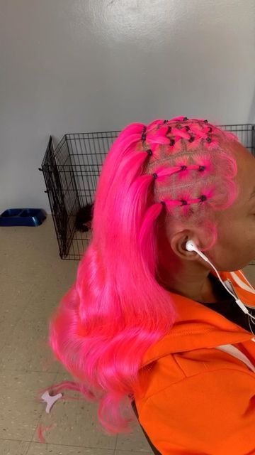 @_theeponytailslayer on Instagram: "IT GIRL in Pink! ✨💗 ps- just because I don’t post don’t mean I’m not working 🙌🏾 #ponytail #prettyinpink #halfuphalfdown #curlsforthegirls #sewin #trusttheprocess #rubberbandmethod #theeponytailslayer‼️" Pink Half Up Half Down, Curls For The Girls, It Girl, Half Up Half Down, Half Up, Just Because, Box Braids, Pink Hair, Pretty In Pink