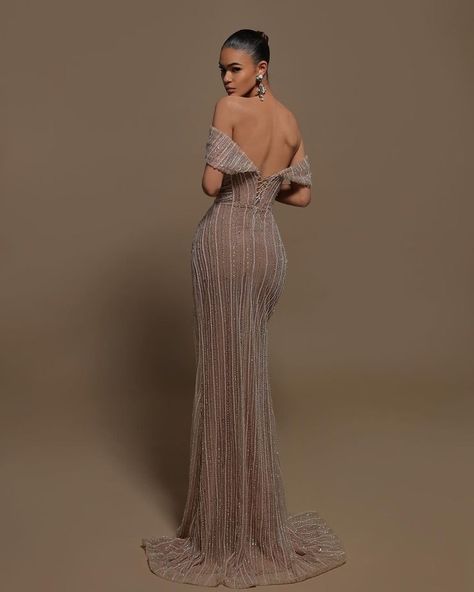 Alesia Noka Prom Dress Luxury, Second Dress, Split Prom Dresses, Prom Inspiration, Corset Gown, Dress Luxury, Glamour Dress, Mini Dress Fashion, Sequin Maxi