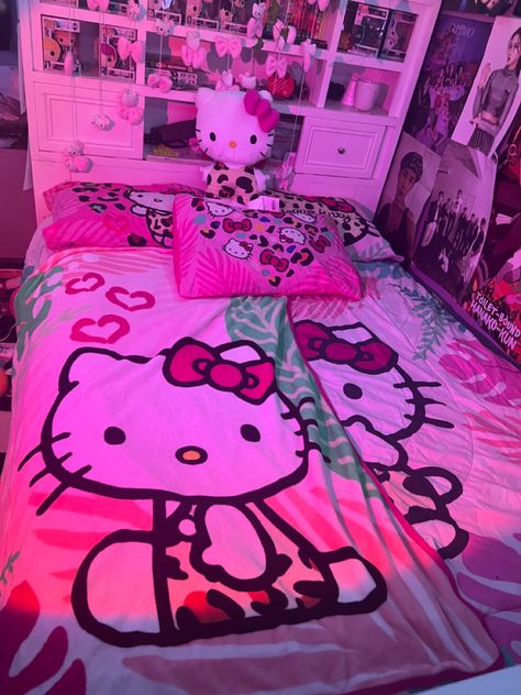 Rooms Hello Kitty, Hello Kitty Room, Hello Kitty Bedding, Kitty Room, Hello Kitty Room Decor, Hello Kitty Bed, Hello Kitty Bedroom, Hello Kitty Merchandise, Hello Kitty Rooms