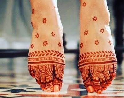 Mehndi Designs Finger, Henna Hand Designs, Simple Mehendi, Indian Mehndi Designs, Leg Mehndi, Tato Henna, Mehndi Designs 2018, Bridal Mehendi Designs Hands, Legs Mehndi Design