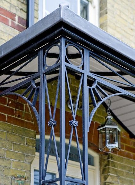 Wrought Iron Porch Railings, Canopy Entrance, Pergola Plans Roofs, Awning Over Door, Iron Pergola, Main Entrance Door Design, India Home Decor, Pergola Swing, Wrought Iron Decor