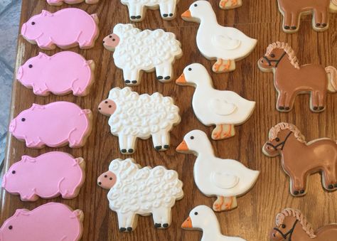 Duck Cookies, Farm Cookies, Duck Farming, Easter Sugar Cookies, Sugar Cookie Designs, Decorated Sugar Cookies, Beautiful Cookies, Animal Cookies, Farm Birthday