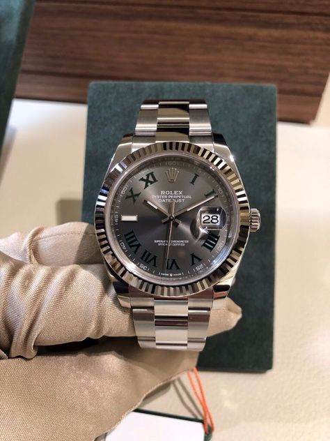 Rolex Datejust 41 Wimbledon Rolex Wimbledon, Aesthetic Watch, Rolex Datejust Men, Silver Pocket Watch, Swiss Army Watches, Rolex Watches For Men, Expensive Watches, Luxury Timepieces, Stylish Watches